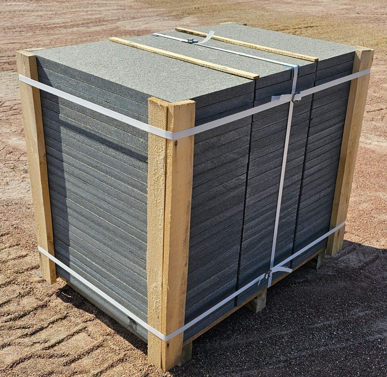 Плитка гранітна з габро 600х300х30 мм   термооброблена — додаткове фото